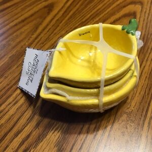 Target lemon measuring cups nwt